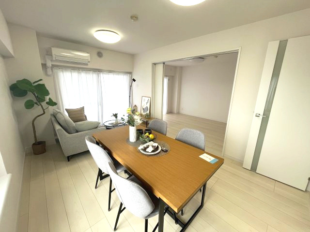 ユアコート武蔵藤沢の居間・リビング|ゆったり過ごせる居間です