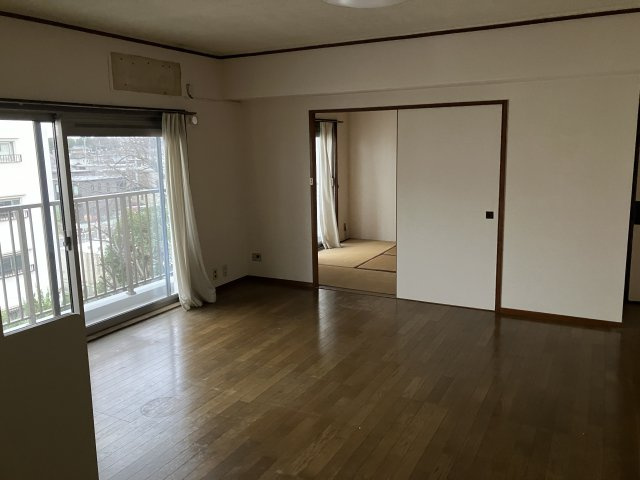 【居間・リビング】 | 江戸川台小田急ハイツ２３号棟 | おしゃれな居間です