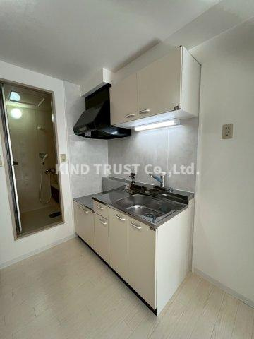 ロイヤルハイツ別所のキッチン|お料理しやすいキッチンです