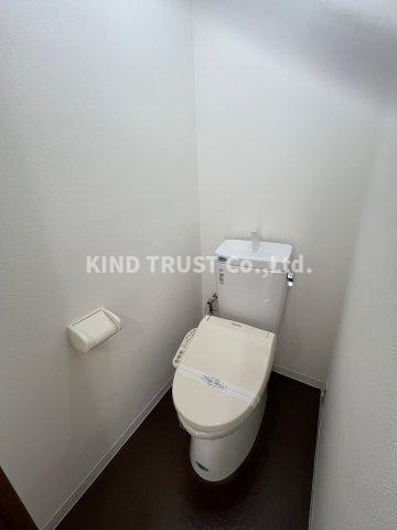 ロイヤルハイツ別所のトイレ|落ち着いたトイレです