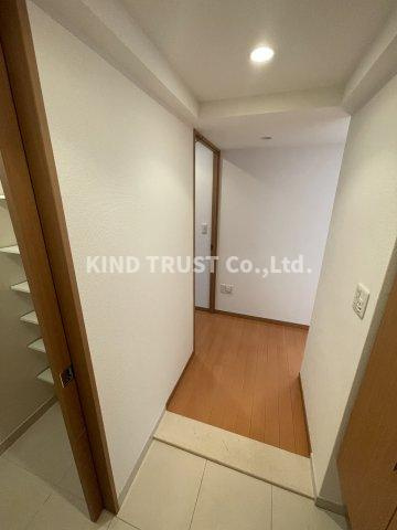 ローレルタワー梅田の玄関|シンプルで使いやすい玄関です