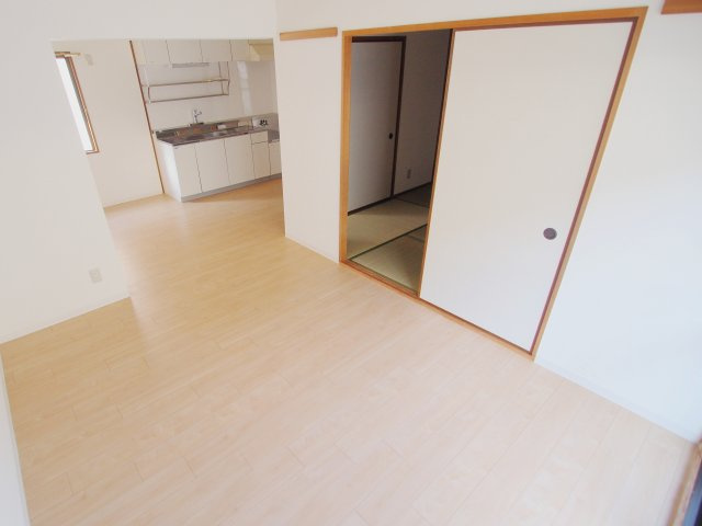 安芸郡海田町南幸町の賃貸マンションの居間・リビング