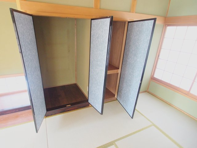 矢野東5丁目戸建の収納