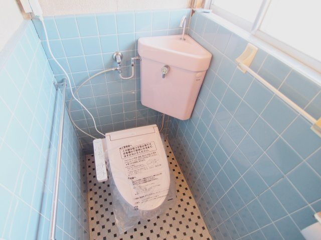 矢野東5丁目戸建のトイレ