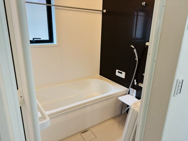 八王子市　椚田町　新築一戸建て　４期の浴室|～のびのびくつろげるバスルーム　１日の締めくくりに癒やしのバスタイムを～