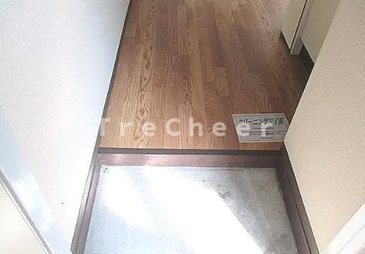 メゾンブランシェの玄関