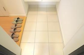 レニール本駒込の玄関