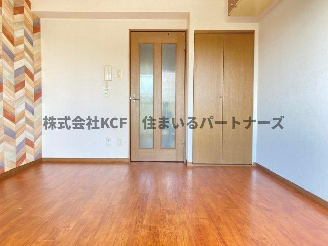 プレミール京町の居間・リビング|使いやすい居間です