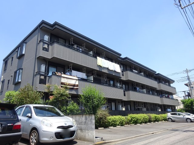 リスト・メゾン南浦和の外観