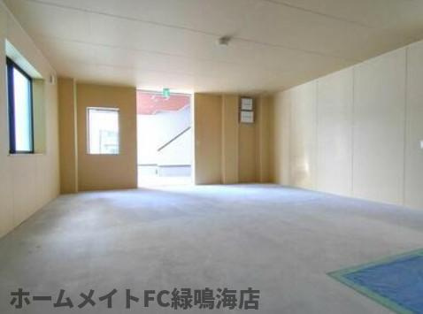 栗美ビル店舗の内装