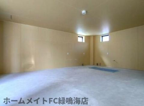 栗美ビル店舗の内装