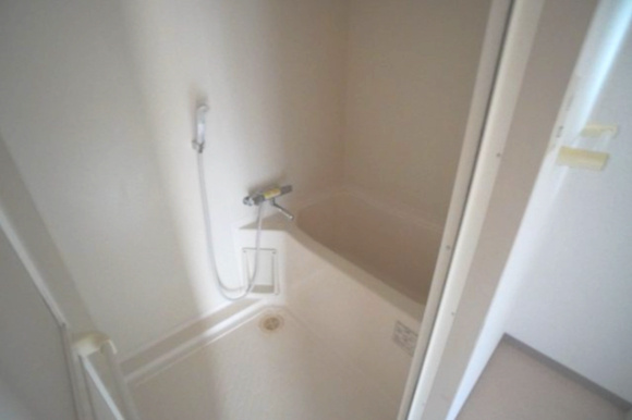 サクセスフォートの浴室