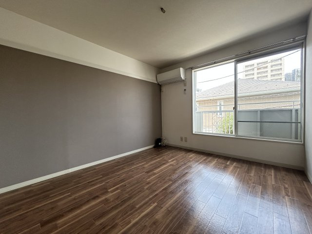 アメニティーコスモの居間・リビング