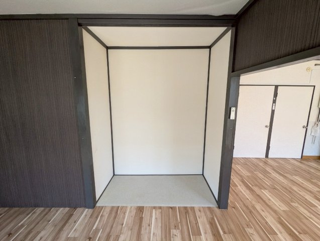 シャルロット愛国の設備