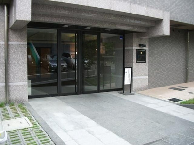 【エントランス】 | ルーブル神楽坂弐番館