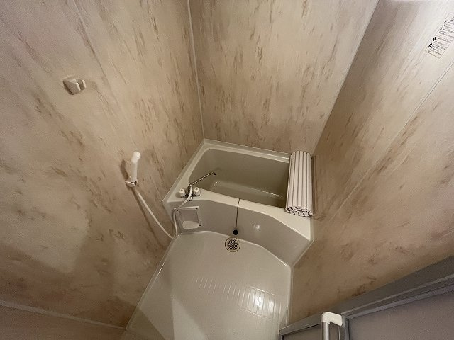 日々の疲れを癒すお風呂付です