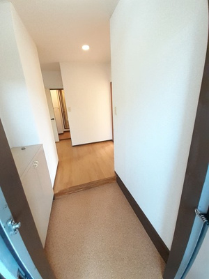 【玄関】 | レイクヒルズ２ | 玄関