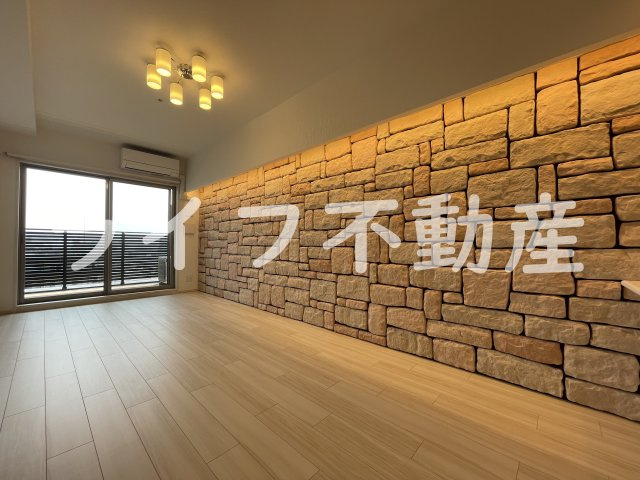 プレジオ永和ASIANの居間・リビング|ゆったり過ごせる居間です