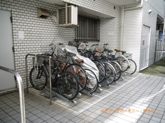 【その他共用部分】 | 敷地内に駐輪場が有ります。
