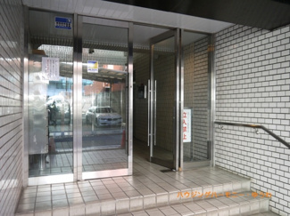 【エントランス】 | オートロック、宅配ボックスなど暮らしを支える便利な設備充実！