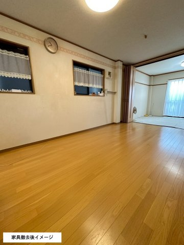 【居間・リビング】の画像