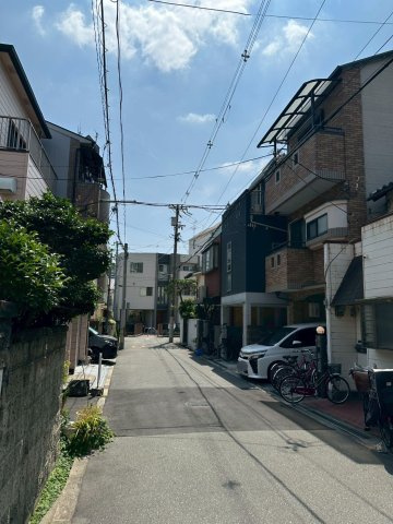 【前面道路含む現地写真】の画像