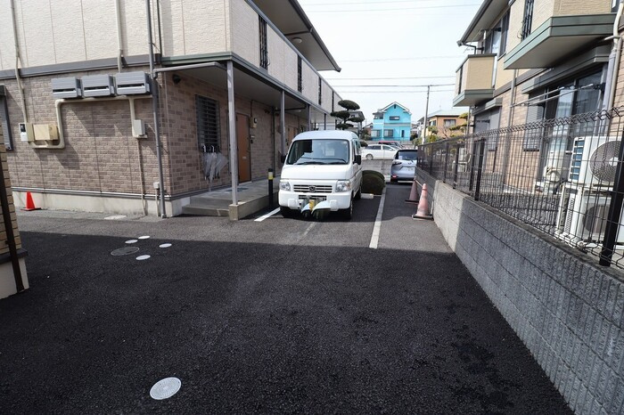 ルミナスビラGRANDEの駐車場|駐車場