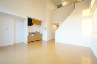 【居間・リビング】 | FORZA | ※同物件・反転タイプの写真です