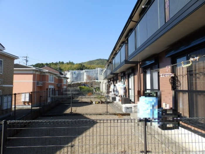 セジュールＭＩＫＩの庭|建物南側