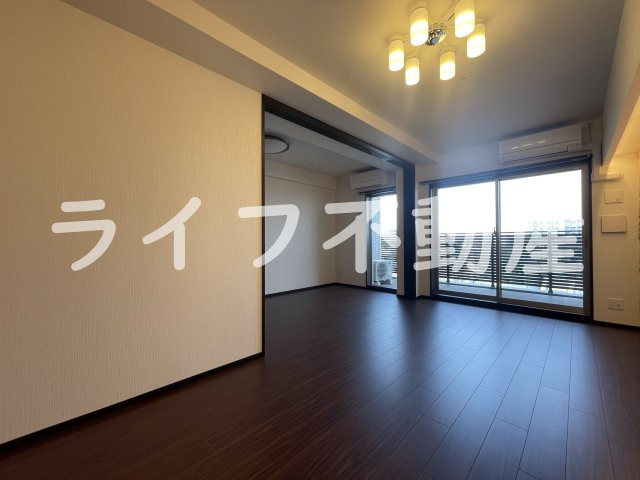 プレジオ永和ASIANの居間・リビング|居間です