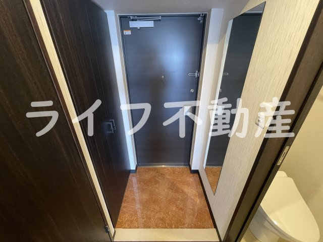 プレジオ永和ASIANの玄関