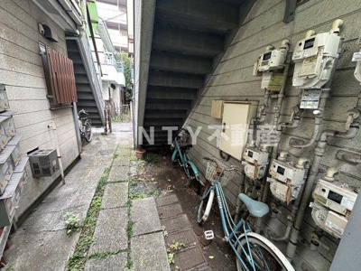 【エントランス】 | コーポ佐野 | 清潔なエントランスです
