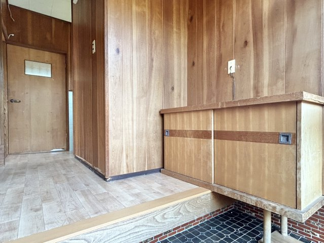 熊本市南区野田２丁目　戸建ての玄関