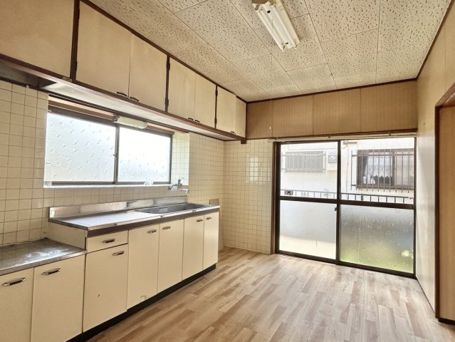 熊本市南区野田２丁目　戸建てのキッチン