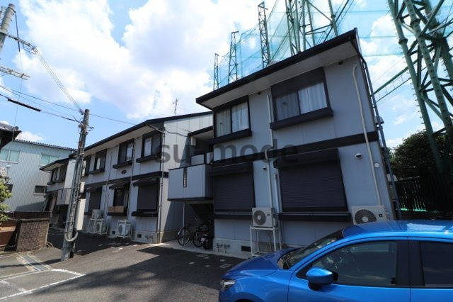 ルミエール萩原の外観