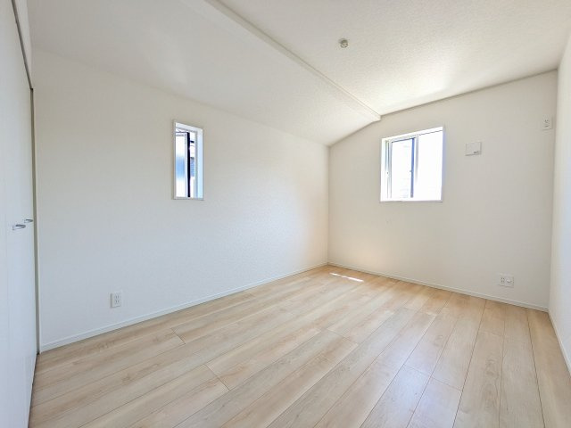 八王子市　川口町　新築一戸建て　８８期の子供部屋|～2階6.0帖の洋室　2面採光で明るく風通しの良いお部屋です～