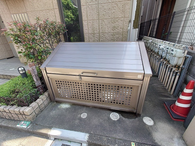 ヘーベルハウス南長崎のその他共用部分|★敷地内ゴミストッカー★