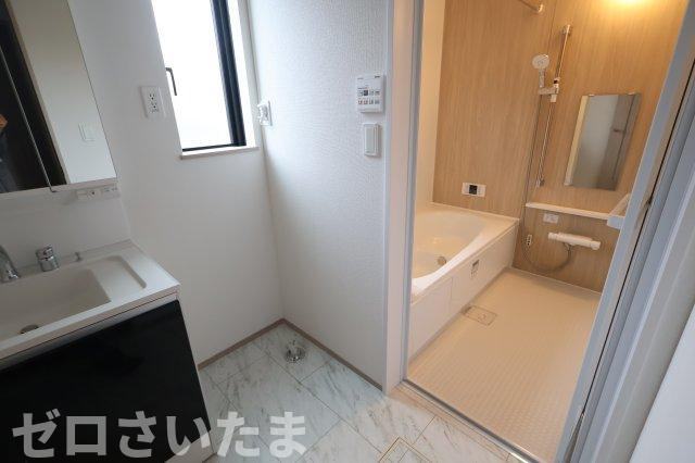 《仲介手数料無料》西区大字指扇775-2新築一戸建てハートフルタウンのランドリースペース