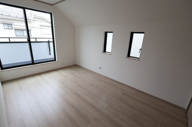 《仲介手数料無料》西区大字指扇775-2新築一戸建てハートフルタウンの洋室