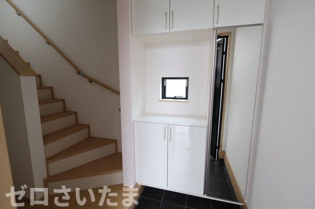 《仲介手数料無料》西区大字指扇775-2新築一戸建てハートフルタウンの玄関