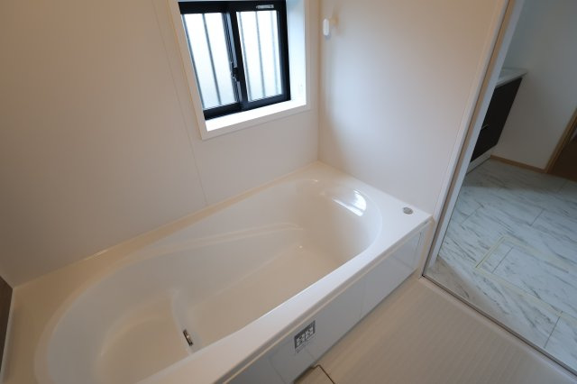 《仲介手数料無料》西区大字指扇775-2新築一戸建てハートフルタウンの浴室