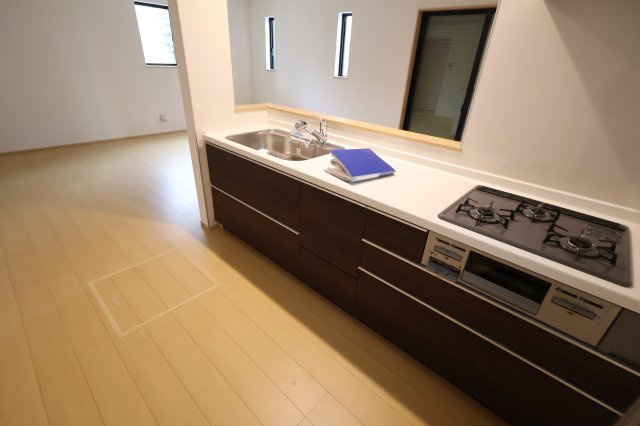 《仲介手数料無料》西区大字指扇775-2新築一戸建てハートフルタウンのキッチン