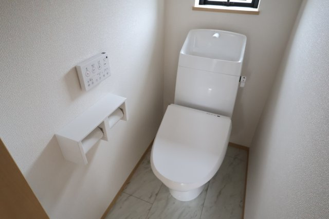 《仲介手数料無料》西区大字指扇775-2新築一戸建てハートフルタウンの居間・リビング