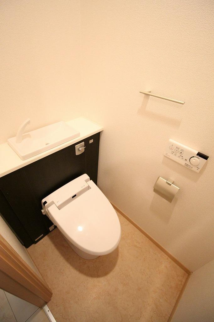 さくら弐番館のトイレ|※お部屋により仕様が異なる場合があります。