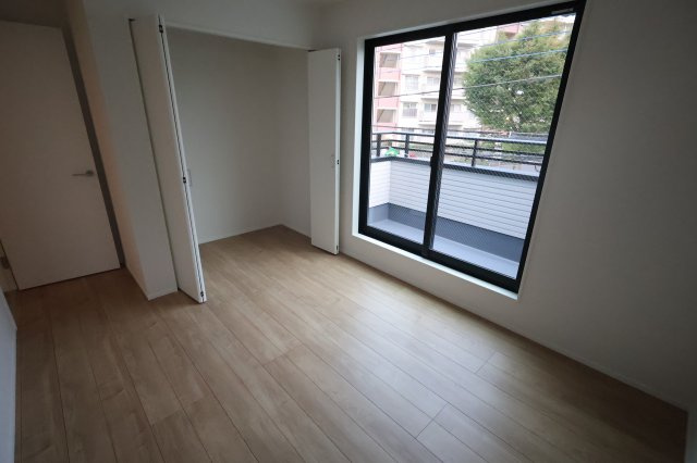 《仲介手数料無料》緑区原山２丁目39-24(全1戸)新築一戸建てケイアイスタイルの洋室|撮影日 2025年10月10日 17:00 曇り