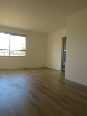 【居間・リビング】 | マウンテンビレッジ真木 A