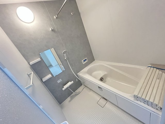 【浴室】 | 福岡市南区鶴田4丁目4期　1号棟（全3棟）【仲介手数料無料・0円】 | 現地写真。浴室です。