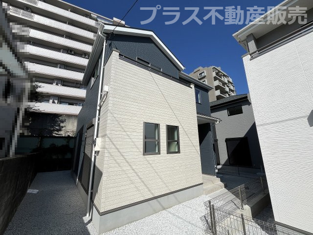 【外観】 | 福岡市南区鶴田4丁目4期　1号棟（全3棟）【仲介手数料無料・0円】 | 現地写真。同じ物件を見るなら、プラス不動産販売にお任せ下さい。