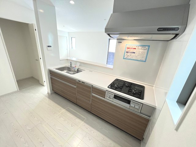 【キッチン】 | 福岡市南区鶴田4丁目4期　1号棟（全3棟）【仲介手数料無料・0円】 | 現地写真。
