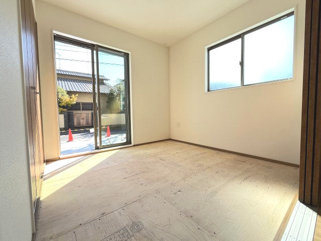 【和室】 | 福岡市南区鶴田4丁目4期　2号棟（全3棟）【仲介手数料無料・0円】 | 現地写真。1階和室です。